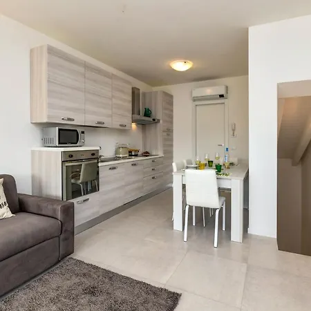Meri Star Apartment Manerba del Garda
